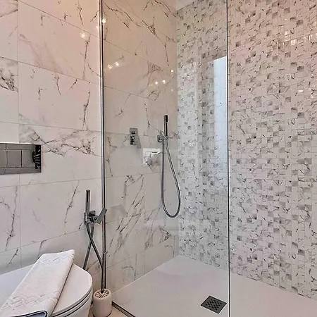 Apartman Panorama Loft 5 Star Location, Queen Bed, Views Bukarest